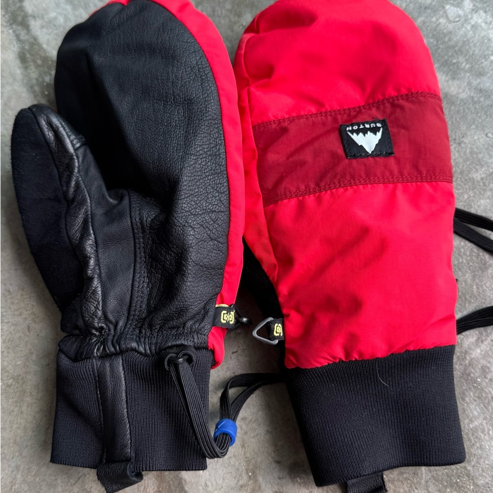 Volcom Red and Black Mittens